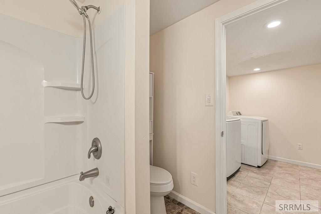 644 Lomax Street Property Photo 30