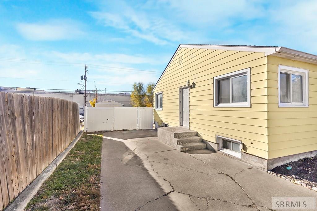 644 Lomax Street Property Photo 37