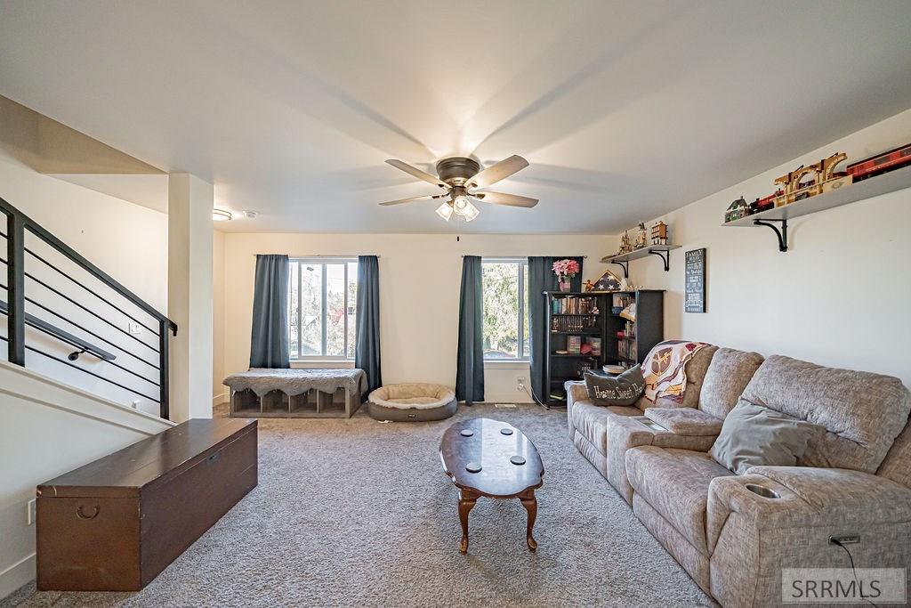 676 E Court Street # 105 Property Photo 5