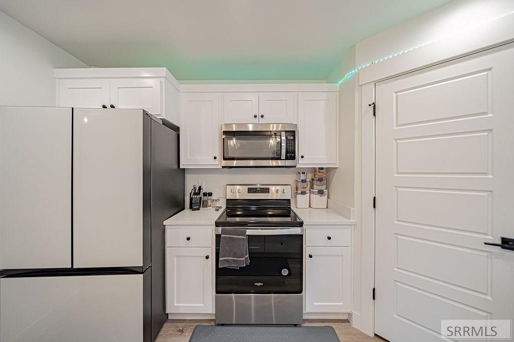 676 E Court Street # 105 Property Photo 11