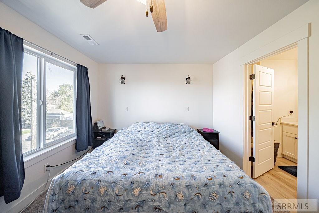 676 E Court Street # 105 Property Photo 15