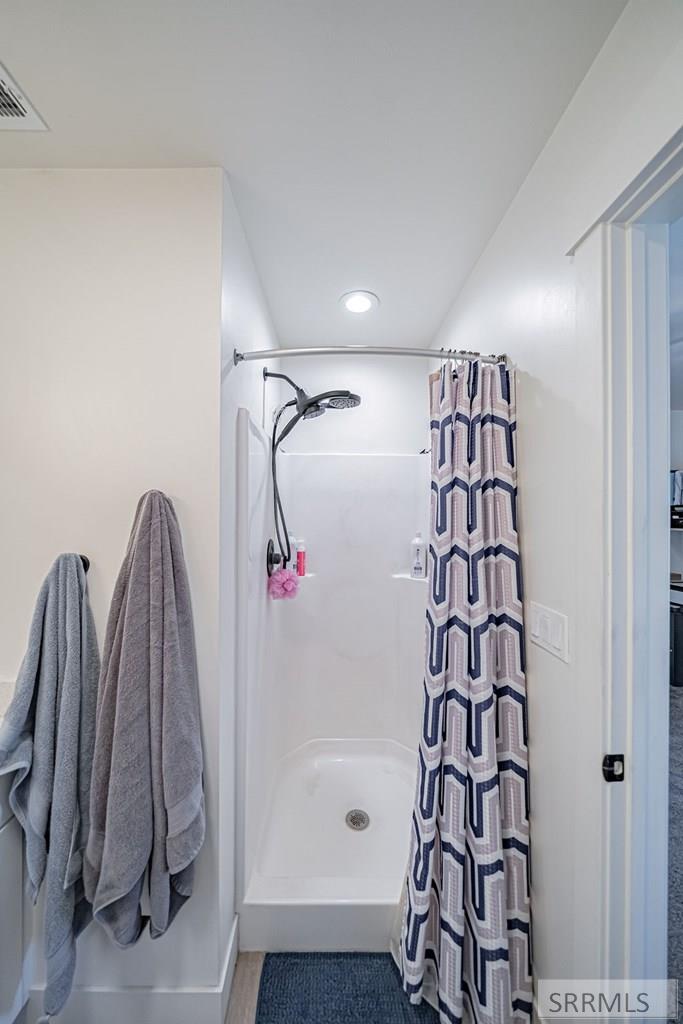 676 E Court Street # 105 Property Photo 18