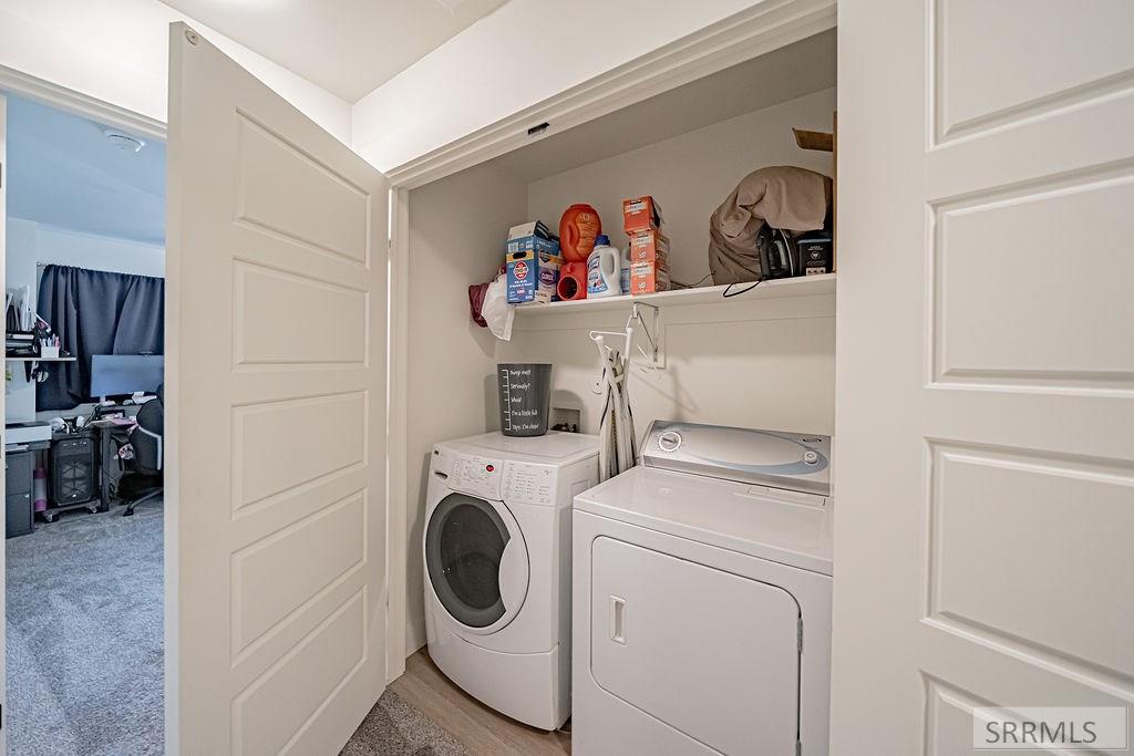 676 E Court Street # 105 Property Photo 19