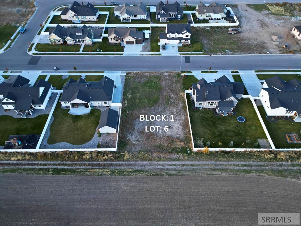 1610 Sandpiper Way Property Photo 2