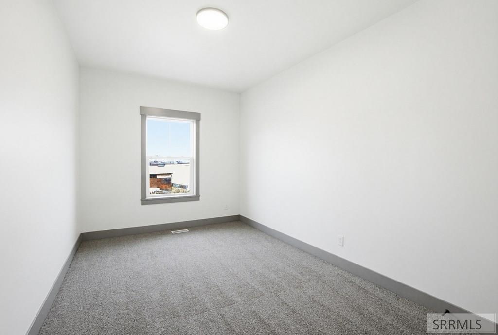 4987 N Beach Dr Property Photo 31