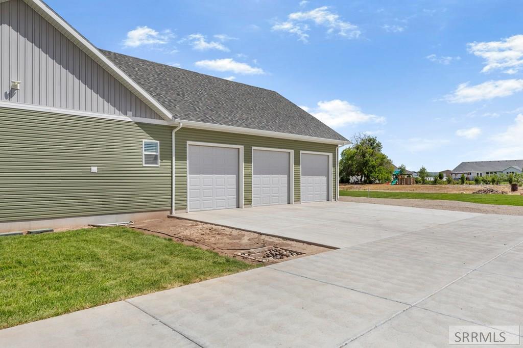 4148 E 82 N Property Photo 16