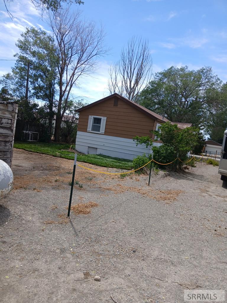 683 W Decoria Avenue Property Photo 4