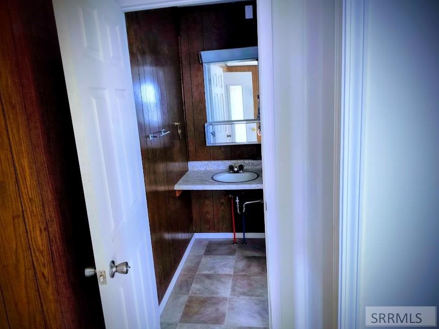 683 W Decoria Avenue Property Photo 10