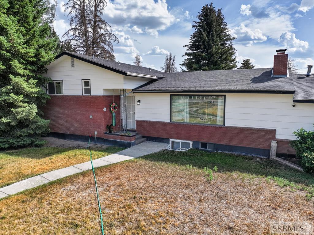 415 Sunset Drive Property Photo 1
