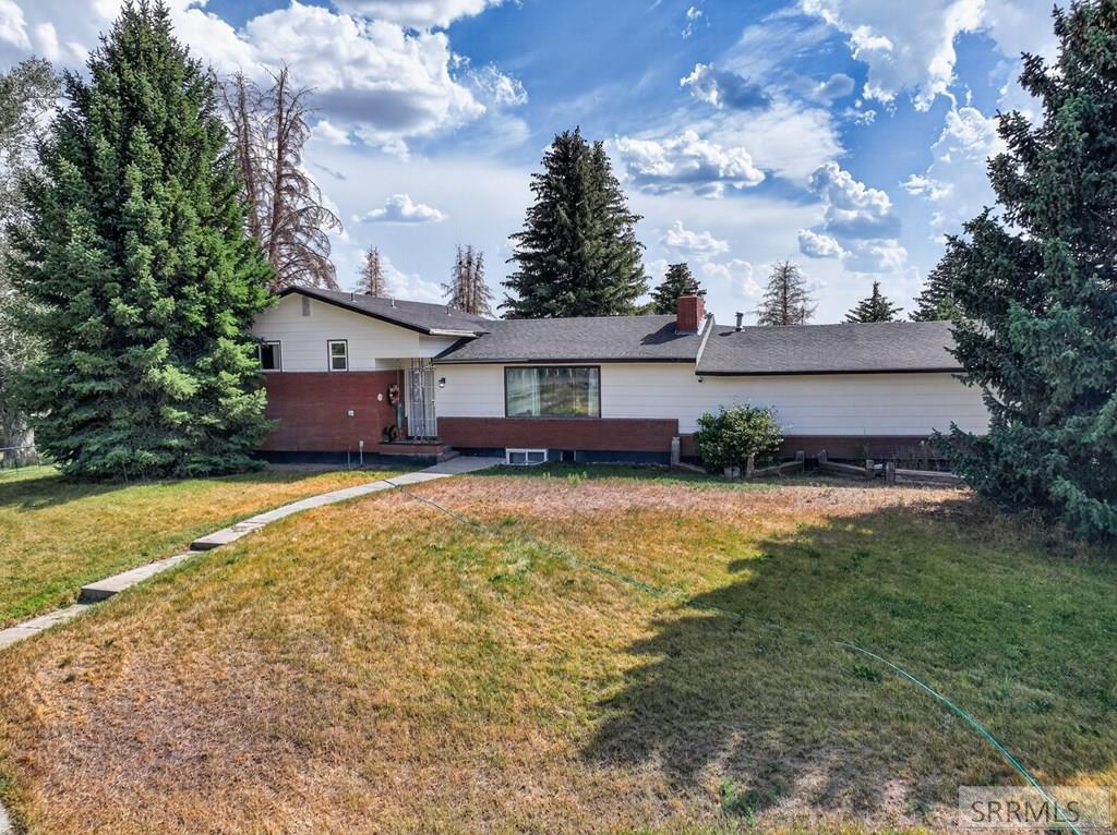 415 Sunset Drive Property Photo 2