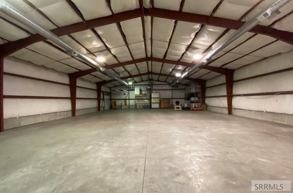 1463 Commerce Way Property Photo 8