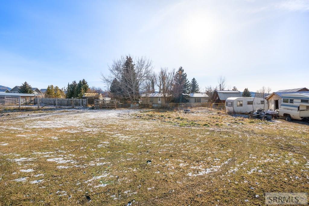 135 E Birch Street Property Photo 6