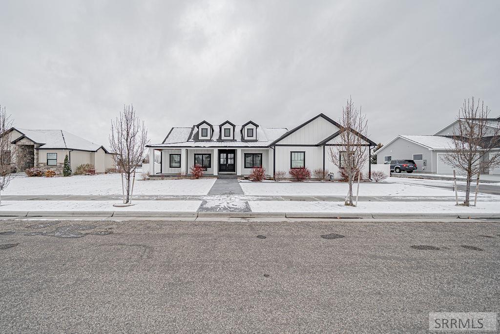 5319 Eaglewood Drive Property Photo 1