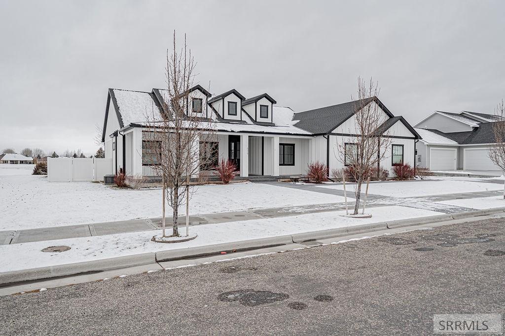 5319 Eaglewood Drive Property Photo 4