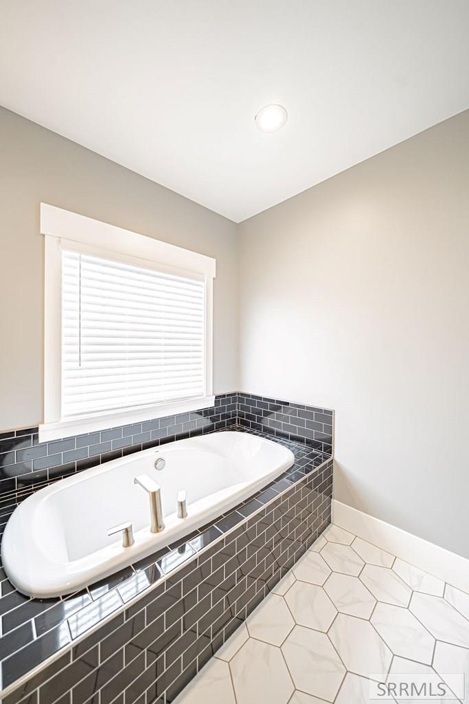 5319 Eaglewood Drive Property Photo 25