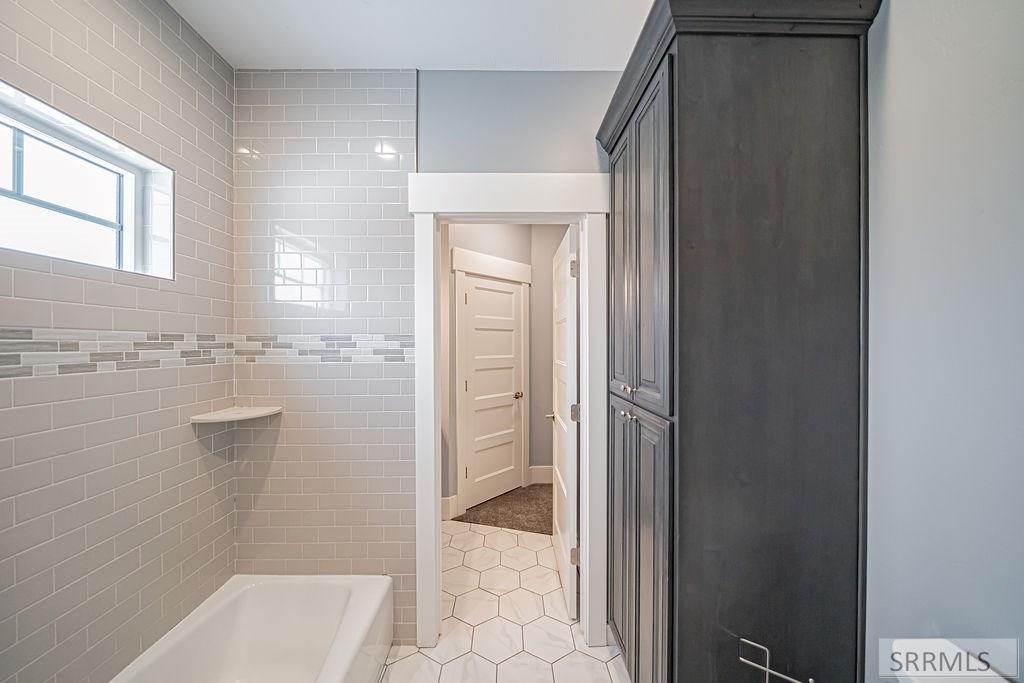 5319 Eaglewood Drive Property Photo 31