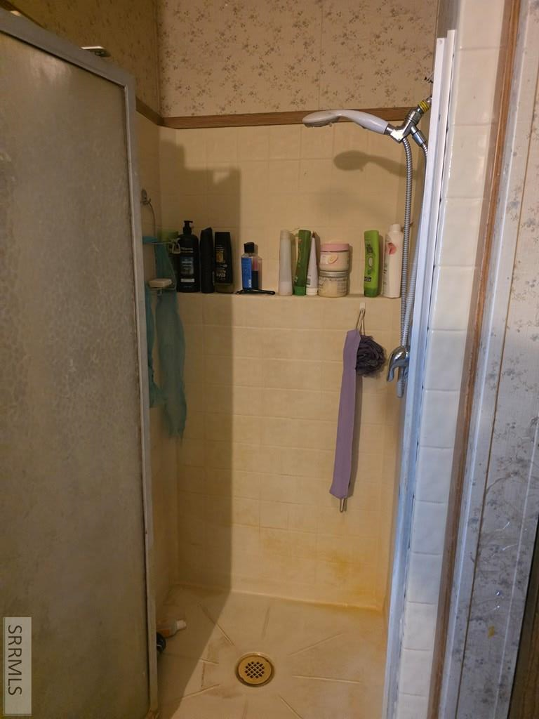 315 W 3rd S Property Photo 18