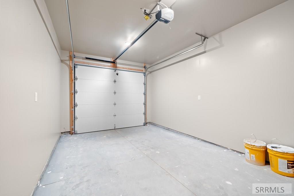 2764 Derrald Loop Property Photo 24