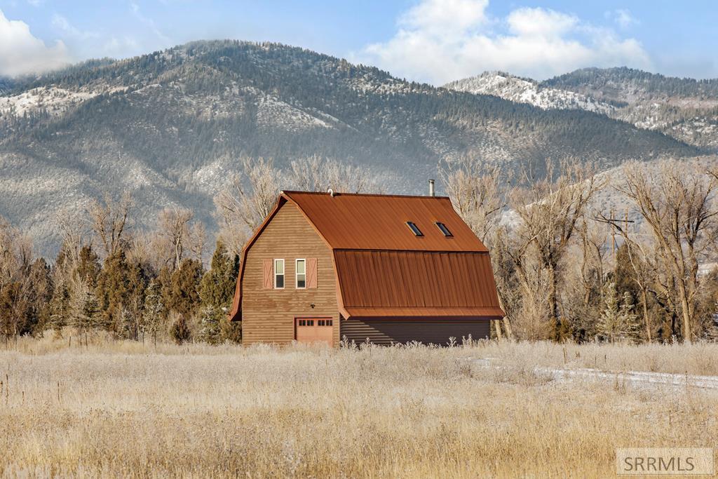 863 Snake River Road Property Photo 1