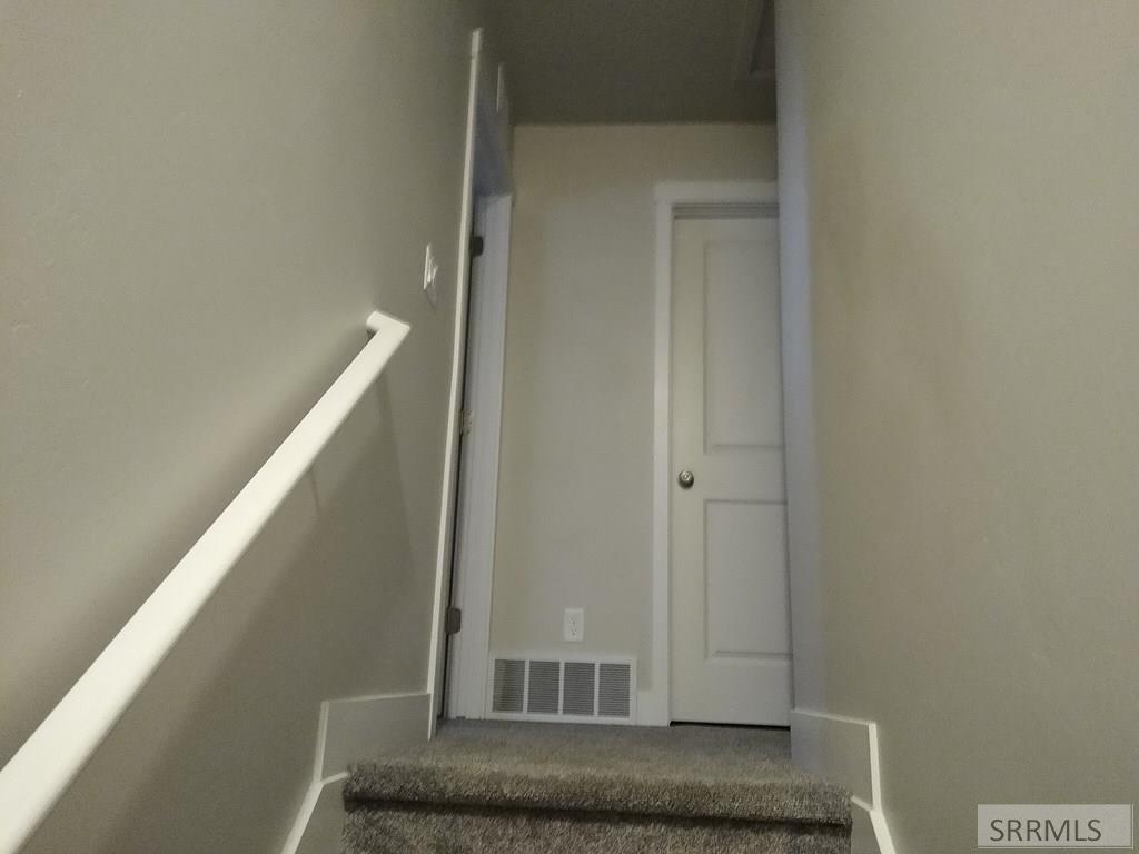 55 Cedar Lane Property Photo 5
