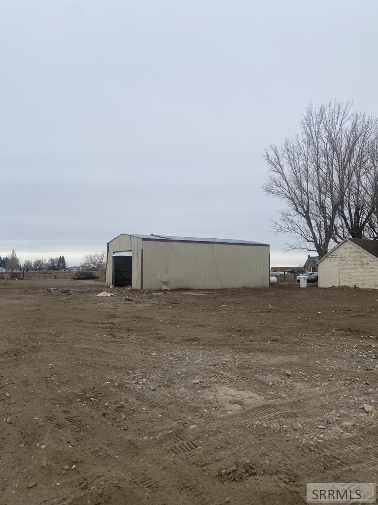 7595 55 W Property Photo 8
