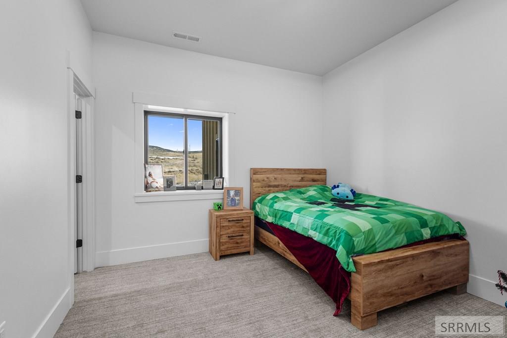 1274 E 1090 N Property Photo 34
