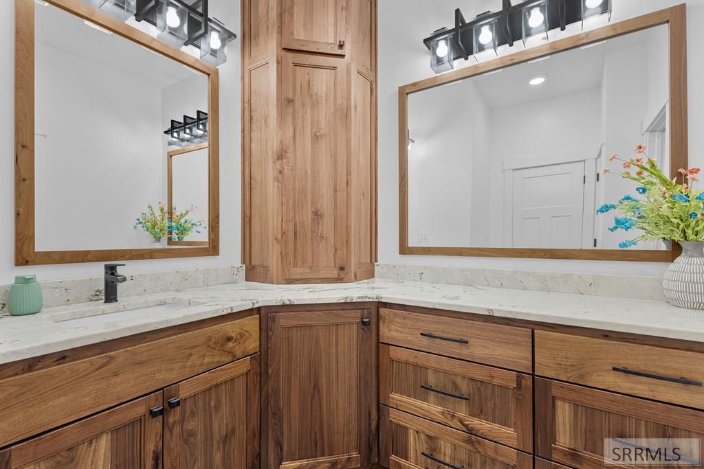 1274 E 1090 N Property Photo 36