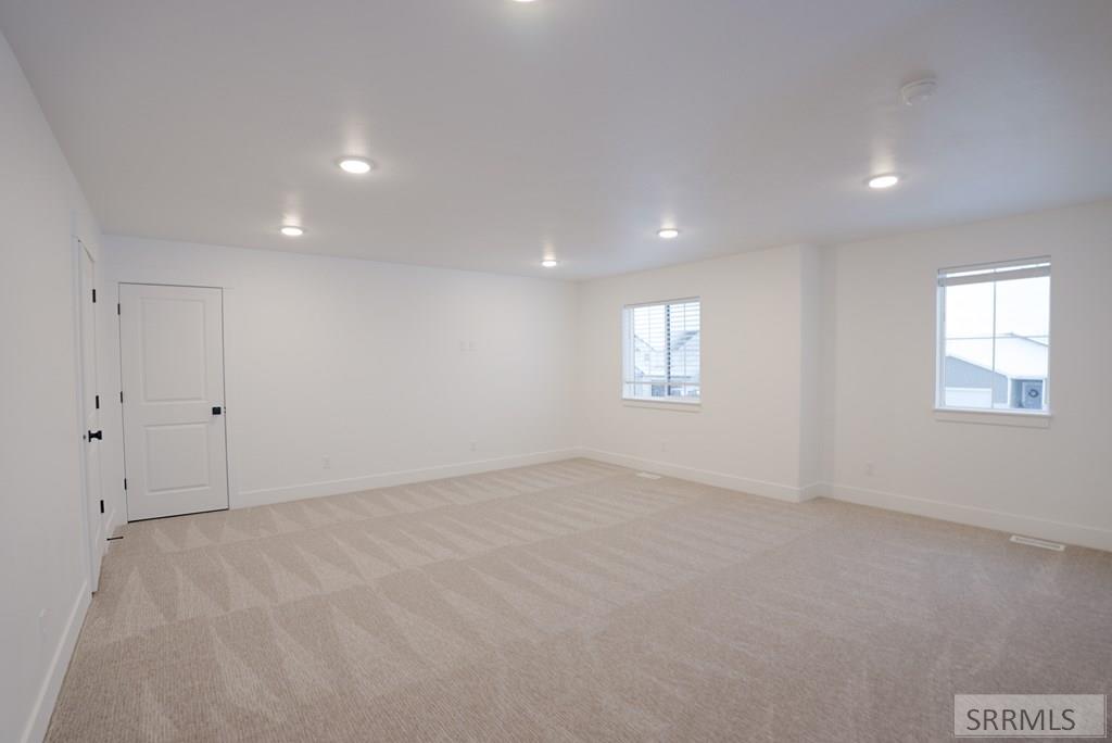 2927 N Grant Avenue Property Photo 13