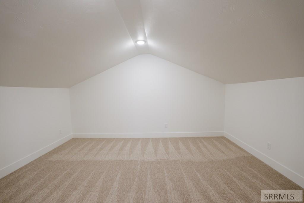 2927 N Grant Avenue Property Photo 14