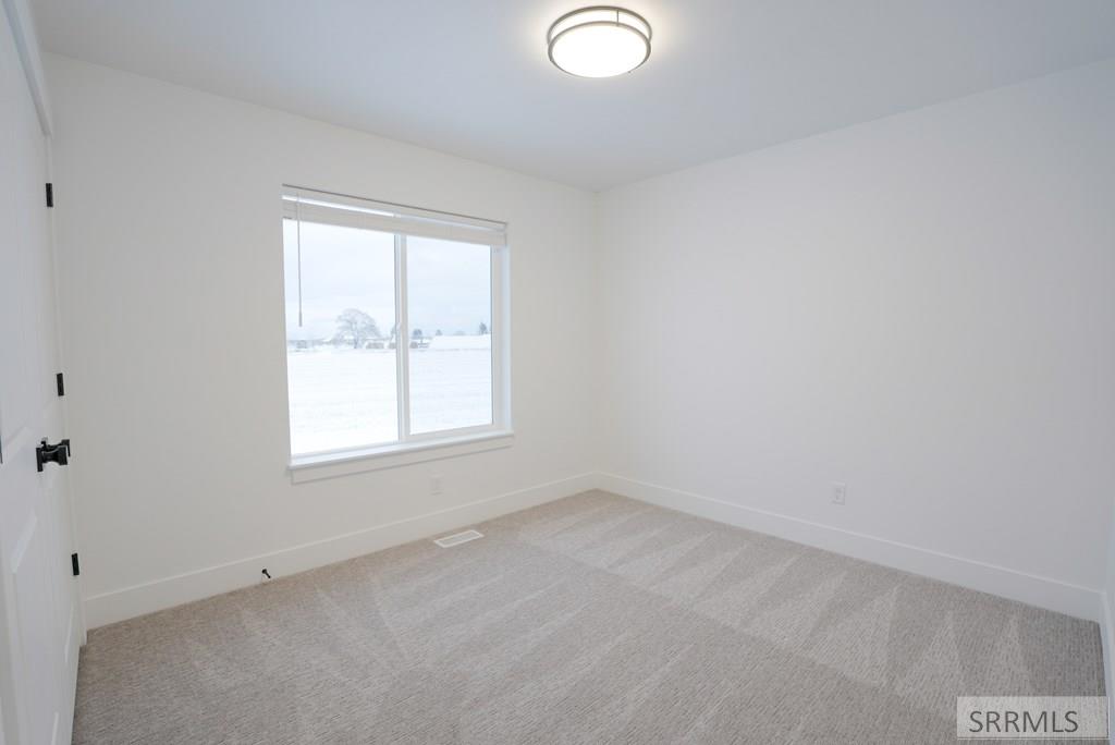 2927 N Grant Avenue Property Photo 20