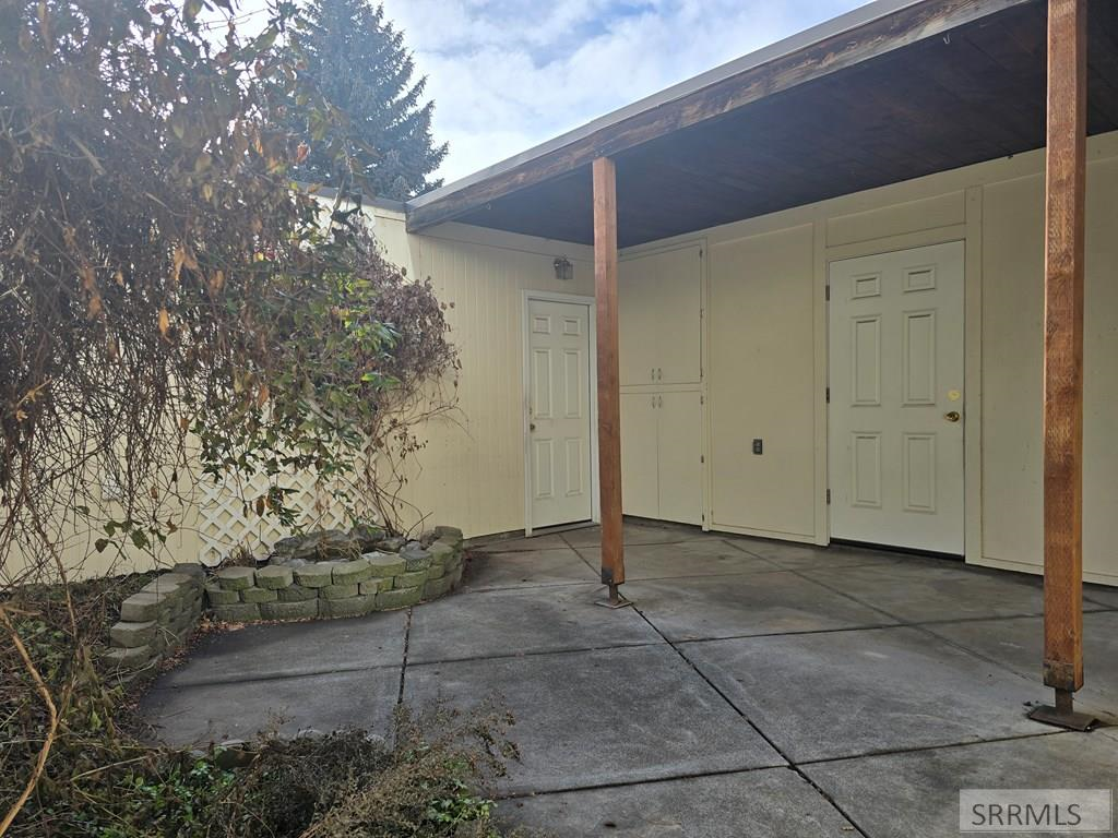1479 Three Fountains Drive # 53 Property Photo 7