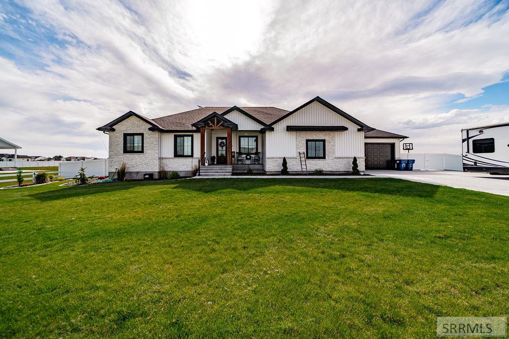 1596 N 845 E Property Photo 1