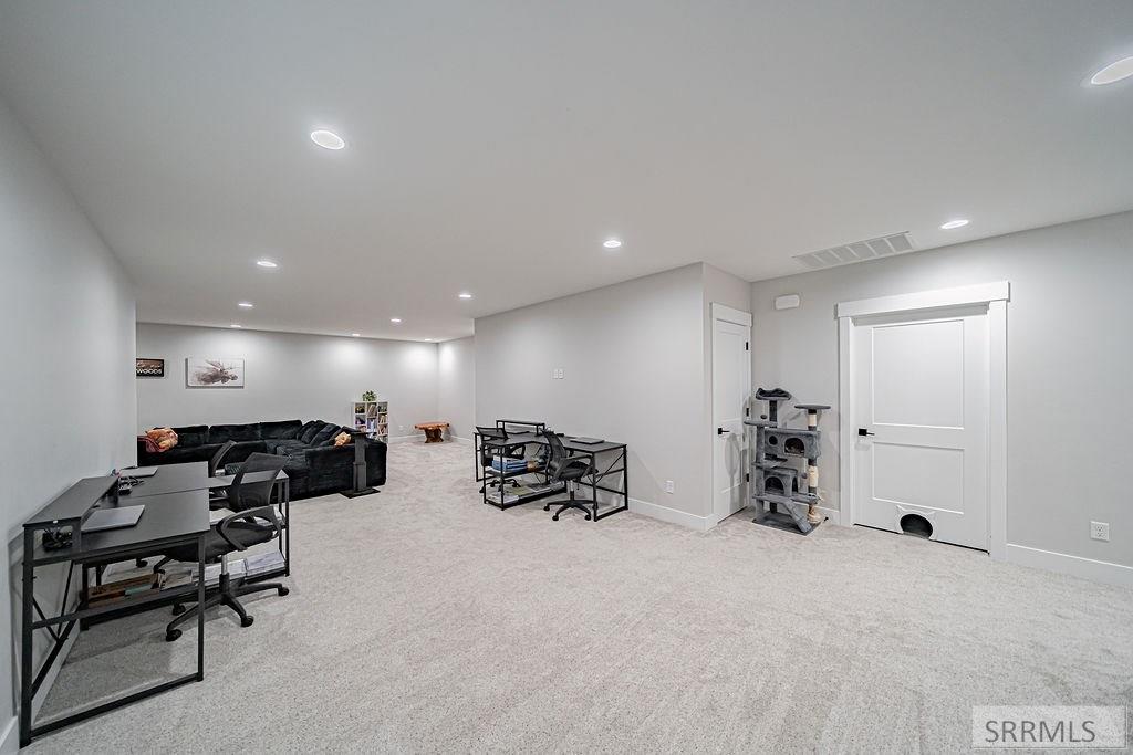 1596 N 845 E Property Photo 32