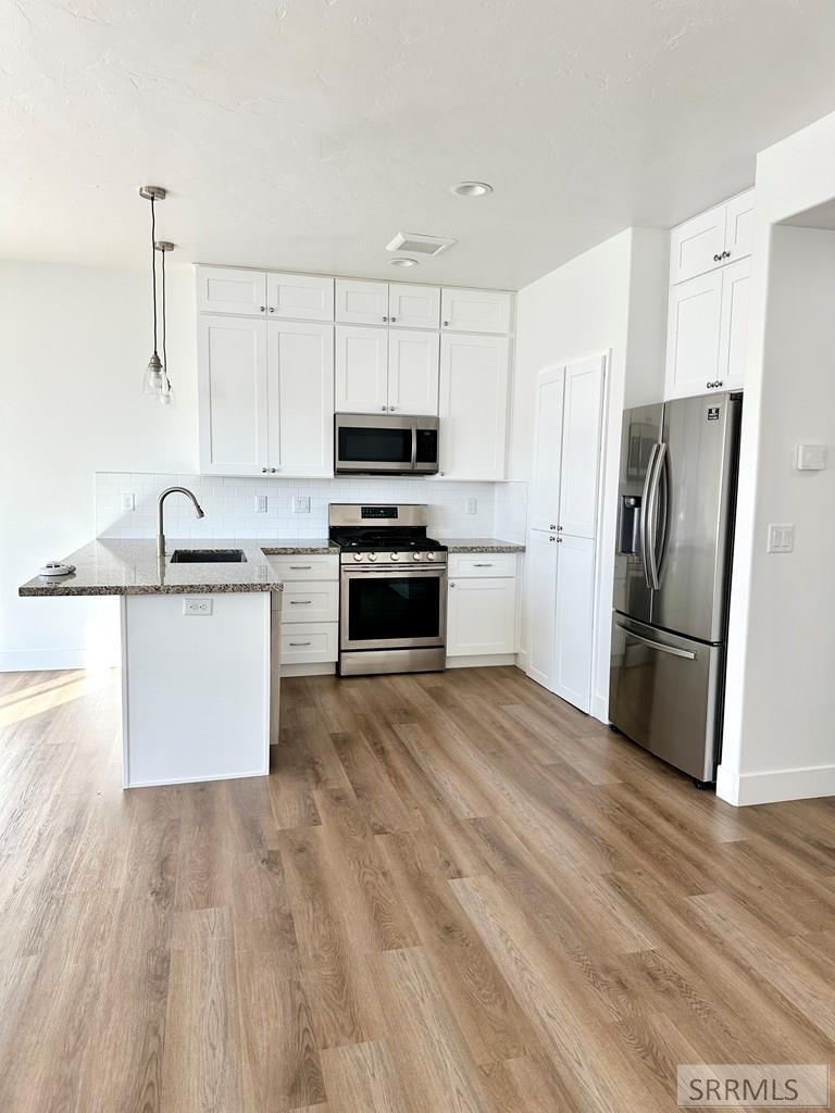 458 S 3rd W # 458 Property Photo 6