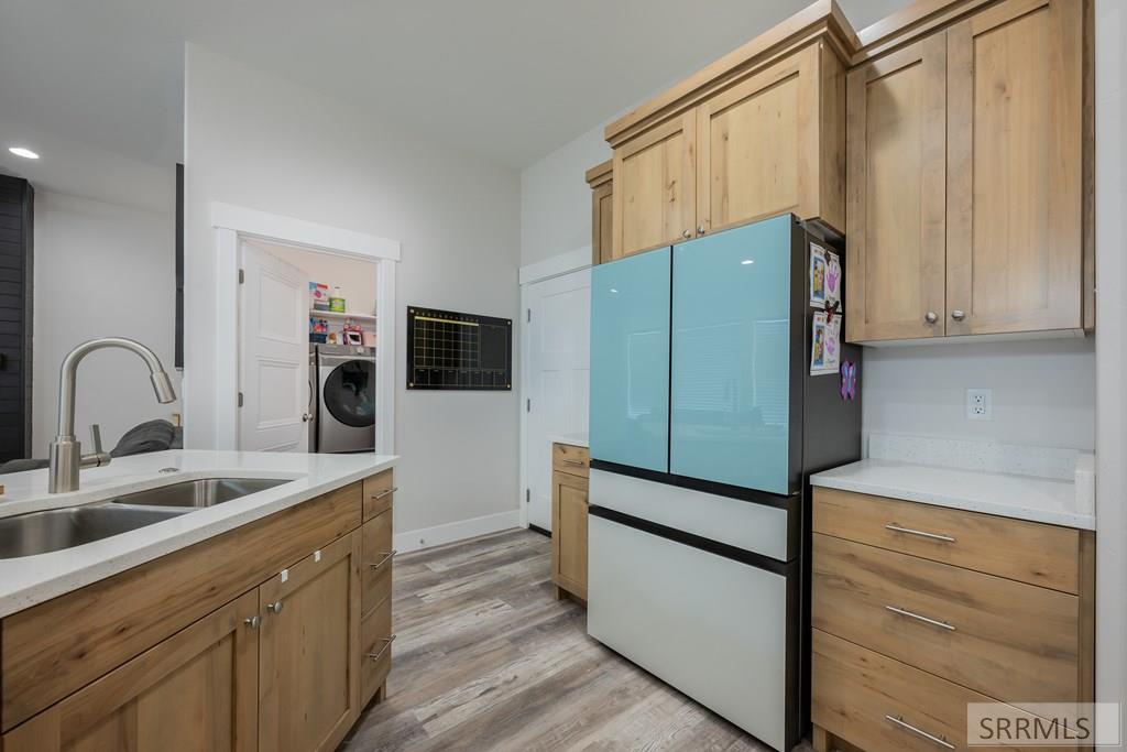 4209 N Catalina Avenue Property Photo 5