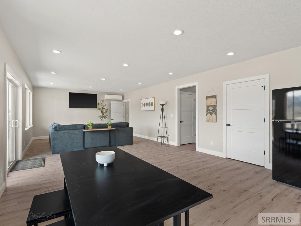 9616 Violet Way Property Photo 35