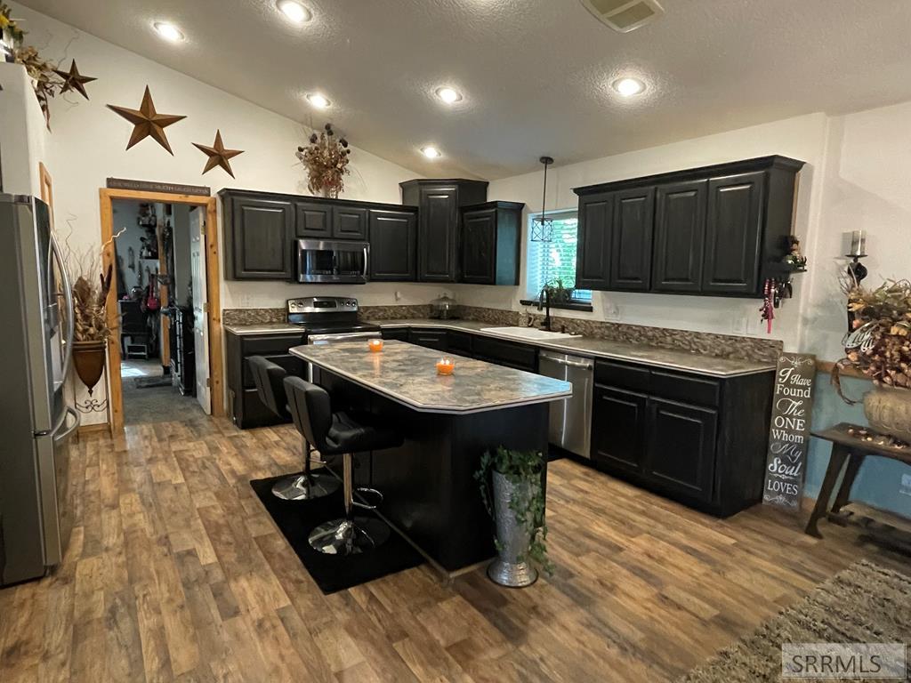 22 E Rich Lane Property Photo 10