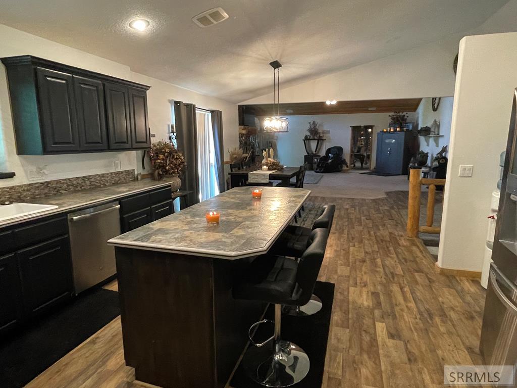 22 E Rich Lane Property Photo 12