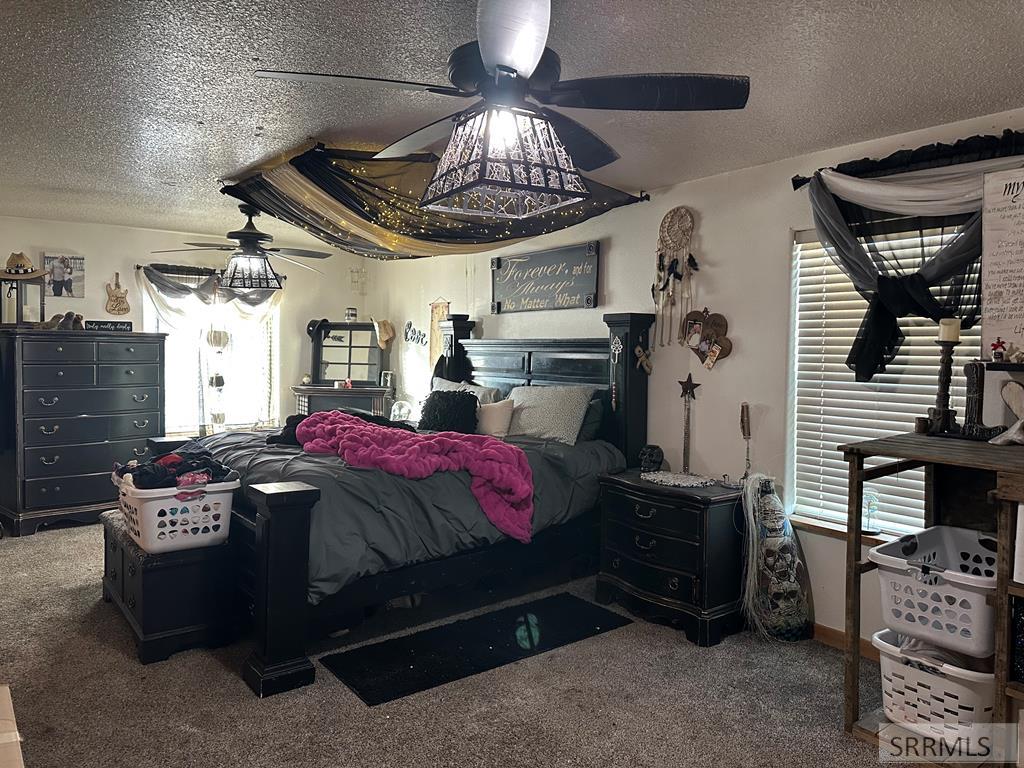 22 E Rich Lane Property Photo 22