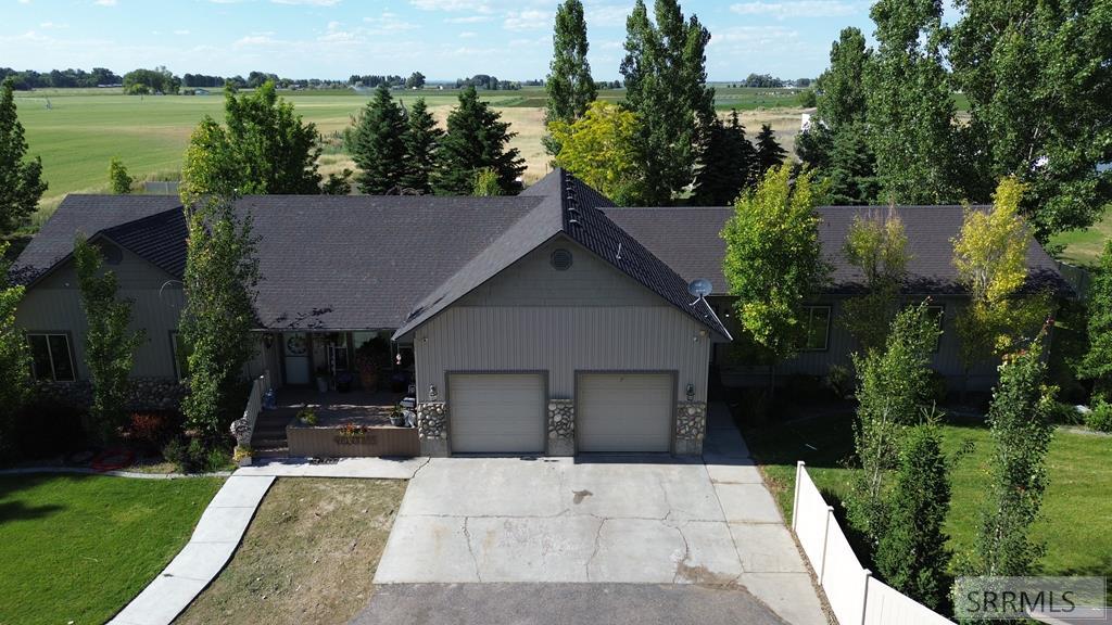 22 E Rich Lane Property Photo 42