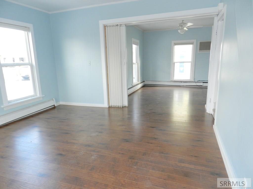 901 Main Street Property Photo 7