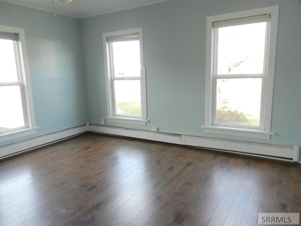 901 Main Street Property Photo 14