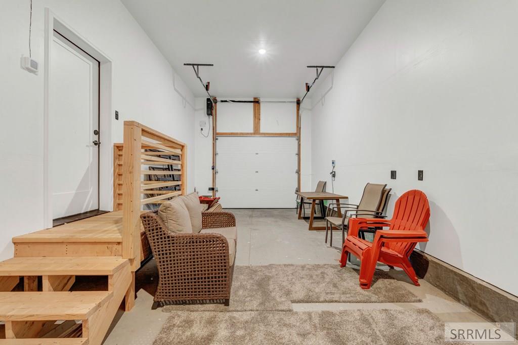 3431 Kestrel Property Photo 47