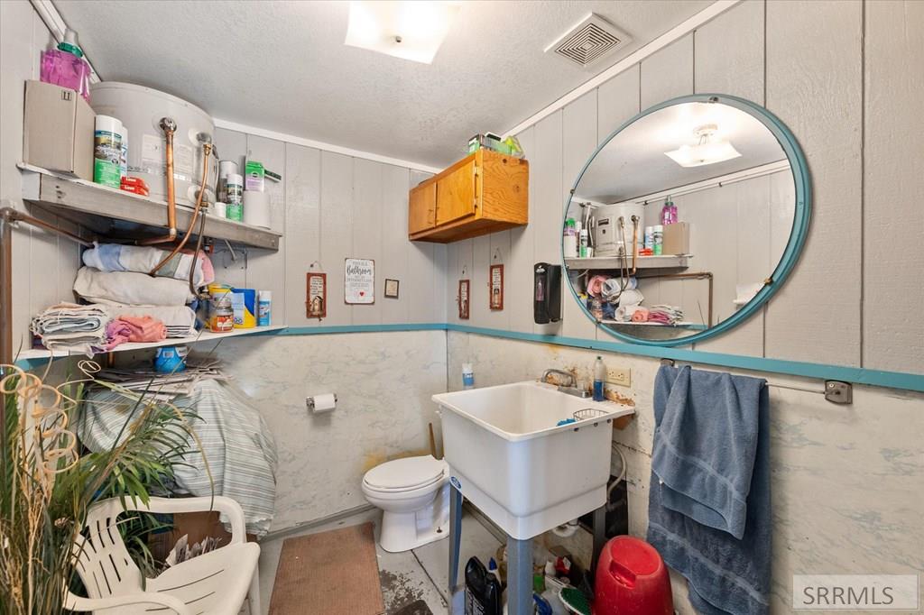 5 Demick Lane Property Photo 48
