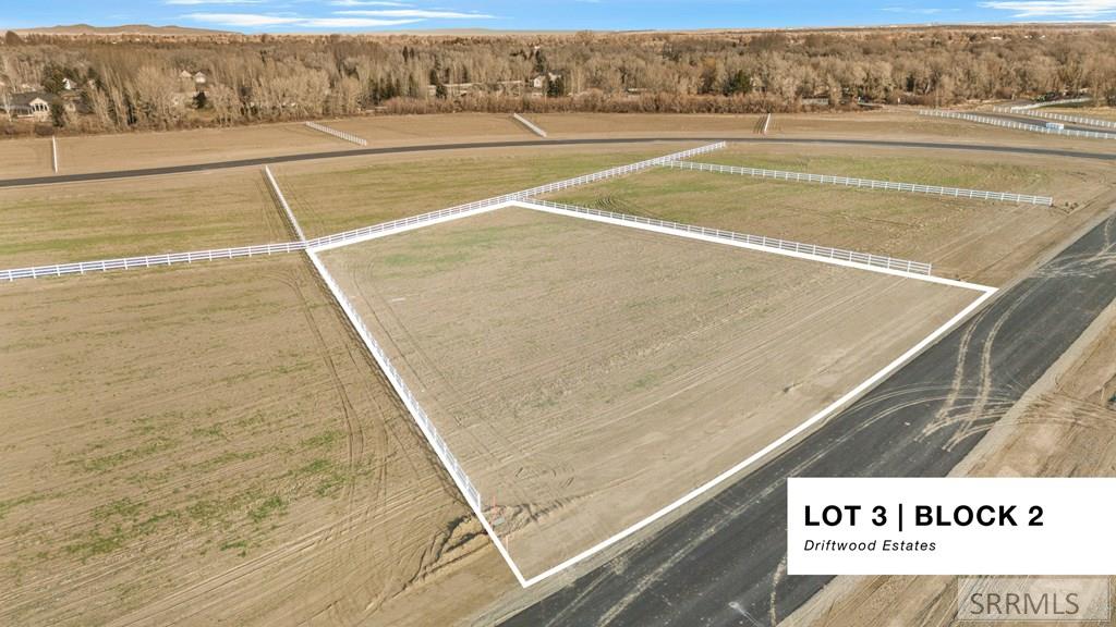 L3 B2 400 N Property Photo 2