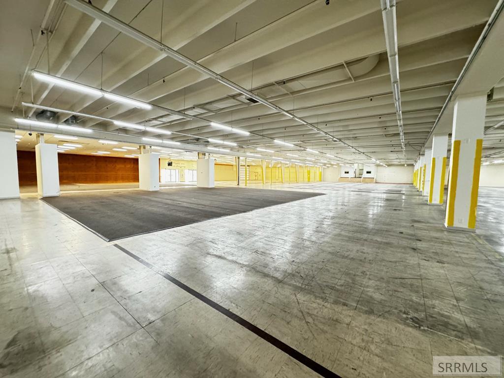 665 Anderson # D Property Photo 3