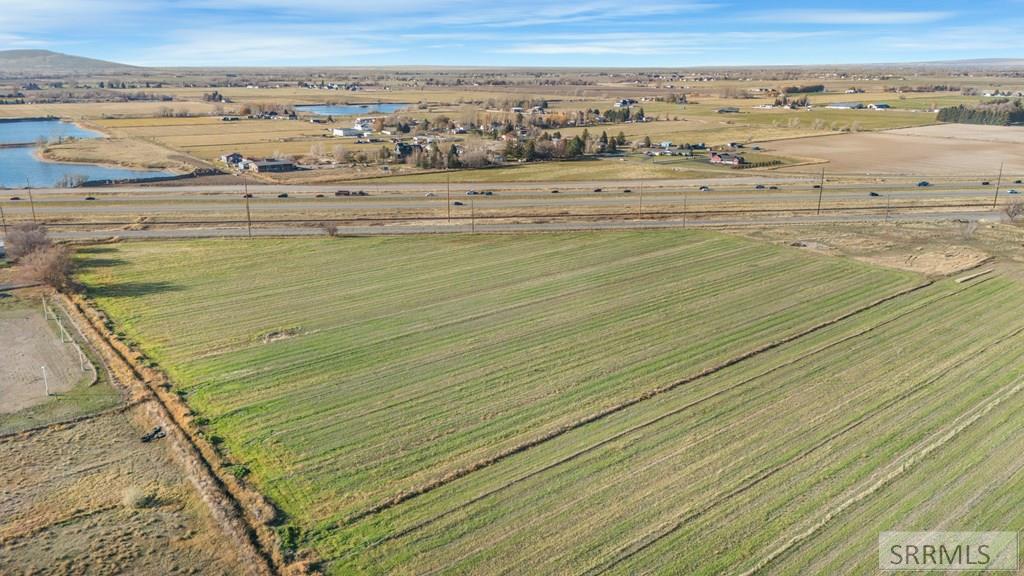 3390 S Yellowstone Hwy Property Photo 5
