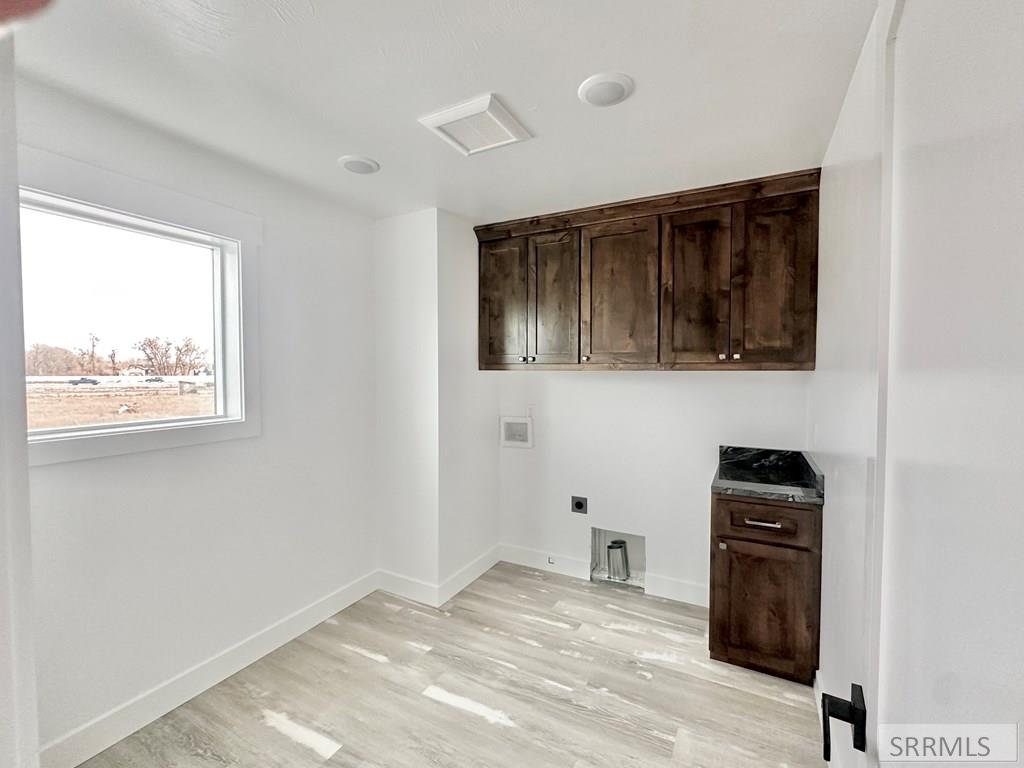 4038 E 545 N Property Photo 10