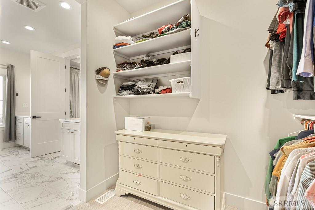 1423 N 950 E Property Photo 15