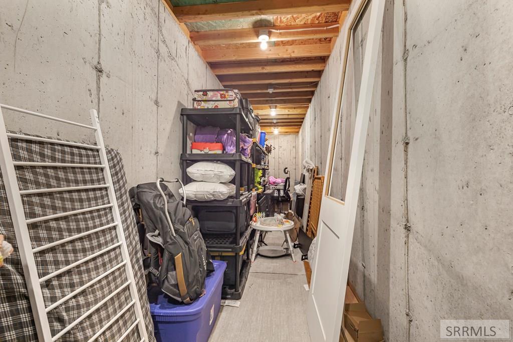 1423 N 950 E Property Photo 22
